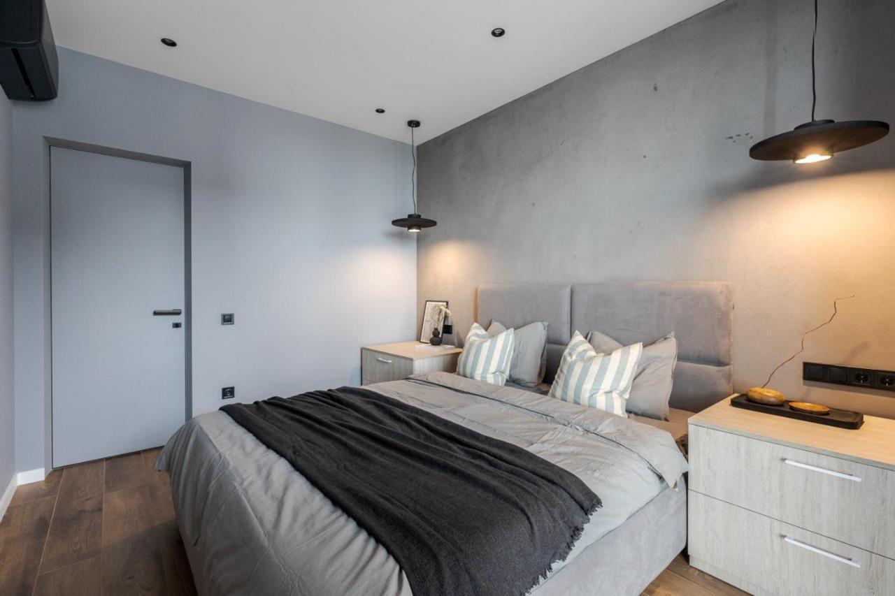 Avalon Time Apartment Львов Экстерьер фото